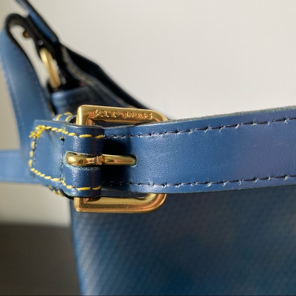 Dooney & Bourke All Leather Shoulder Bag Made in USA - Picture 5 of 10